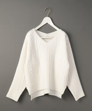 6(ROKU) CABLE V NECK KNIT