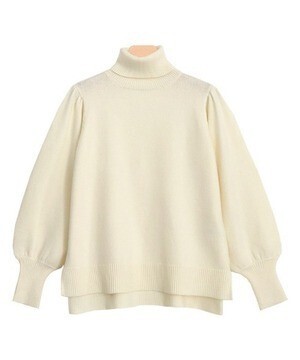 Pierrot もっちりカシミヤタッチボリュームスリーブタートルニット
