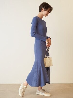 emmi 【emmi atelier】バッククロスニットワンピース