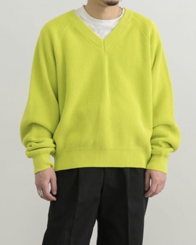 URBAN RESEARCH カラーボリュームVネックニット
