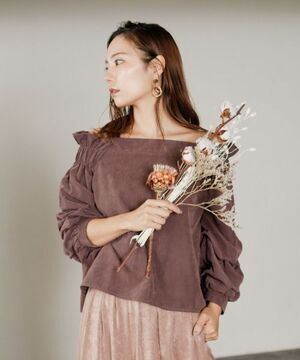 LADYMADE ピーチスキンオフショルブラウス