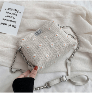 Lamitte deco おしゃれな花柄刺繍 ♡ 大人可愛い ガーリー チェーン ショルダー 斜めがけ バッグ カバン