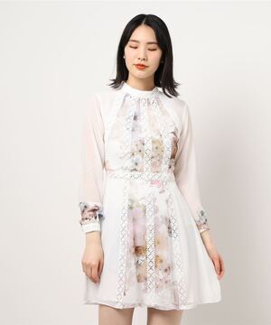Ted Baker London MEIRION フラワー x レース シフォン風ドレス