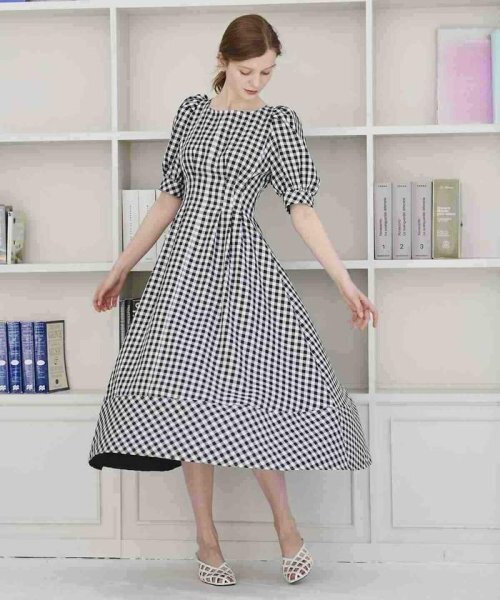 And Couture ウエストタックギンガムワンピース