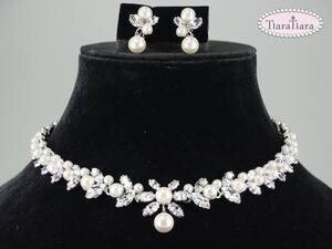 TiaraTiara 【N01】ネックレス、イヤリングセット