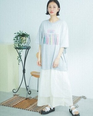 ROSE BUD (OKIRAKU×ROSE BUD)レイヤードグラフィックワンピース