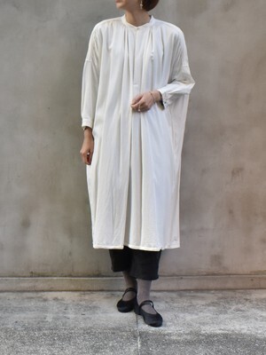 suzuki takayuki slip-on dress col.nude
