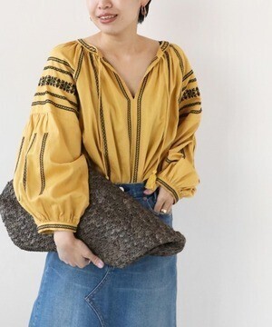 JOURNAL STANDARD relume エンブロイダリースモックブラウス