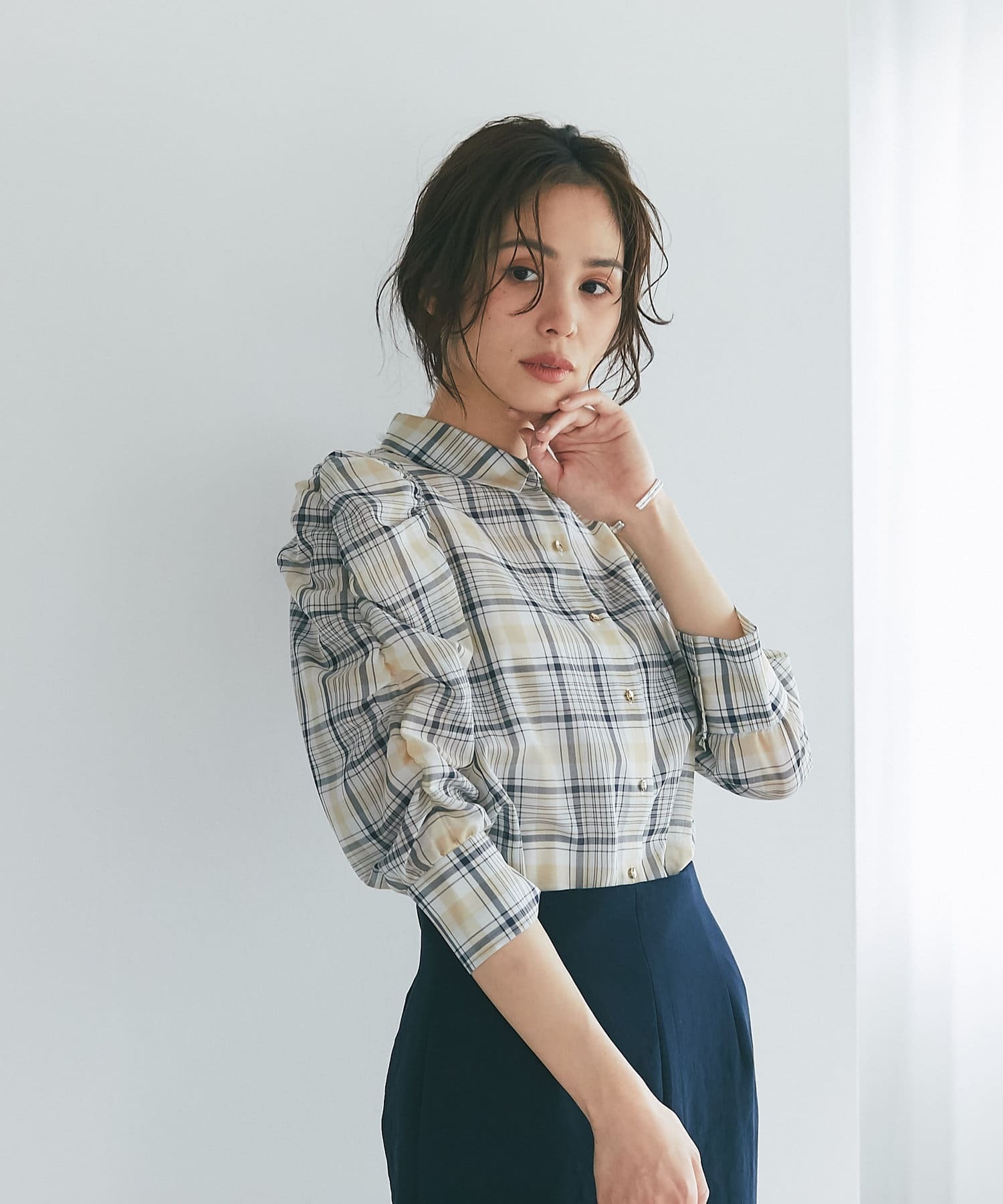 La boutique BonBon チェックパワショルシャツ