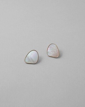 SIRISIRI RADEN Earrings Hindwing