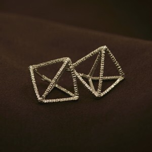 CASUCA lilii グランドピアス