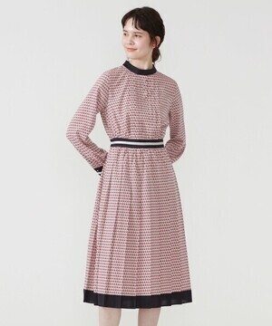 LOVELESS ジオメトリックロールカラータックドレス