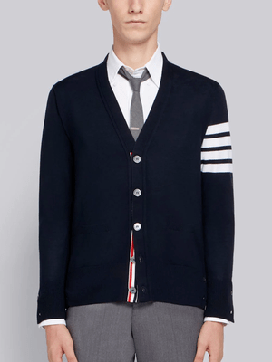 THOM BROWNE.NEW YORK メリノウール ニット 4BAR クラシック Vネックカーディガン