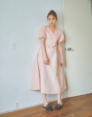 mite Vneck puff onepiece