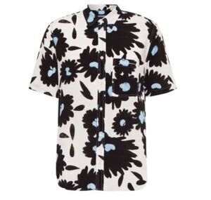 JACQUEMUS メンズ JACQUEMUS La Chemise Melo シャツ (JACQUEMUS/シャツ) 83898159【BUYMA】