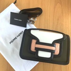 PIERRE HARDY Pierre Hardy ピエールアルディー アルファハンドバッグ (Pierre Hardy/ショルダーバッグ・ポシェット) 83380935【BUYMA】
