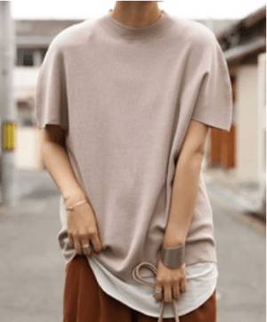 antiqua 首元で差を。品の良い印象で大人な雰囲気。モックネックニット・pn-00243