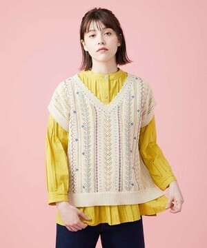 Jocomomola 【ドラマ着用】encaje 透かし編みニットベスト