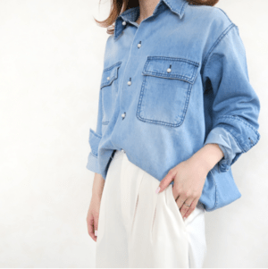 maison de Dolce. パールボタンデニムシャツ(blue)
