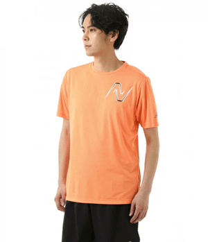 new balance Impact グラフィック ラン ショートスリーブ Tシャツ