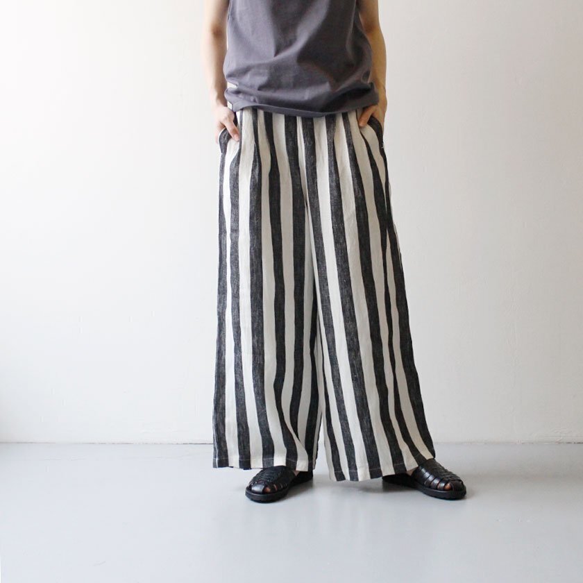 MANON Three tuck wide linen stripe pants