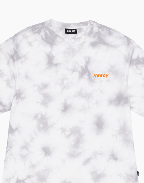 NERDY DNAフローラル半袖Tシャツ