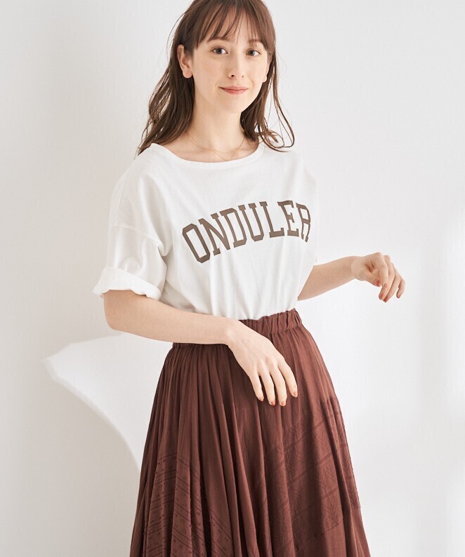 Stola. カレッジロゴTシャツ