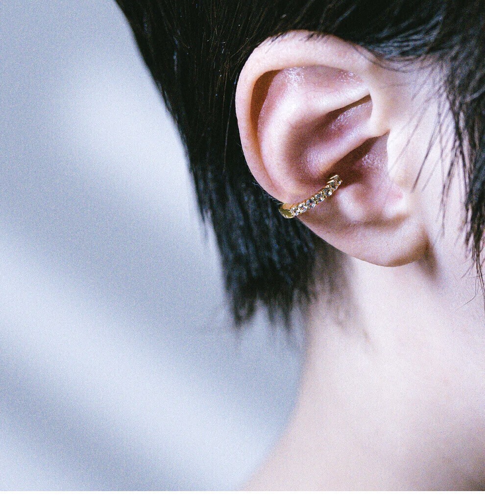 DUE DONNE BIRTH STONE EAR CUFFS