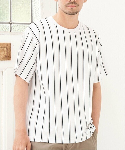 ikka ストライプクルーネックTシャツ
