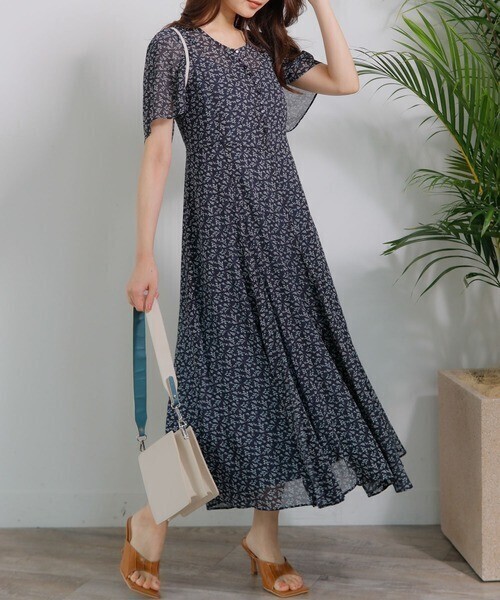 LADYMADE パイピングアームフレアワンピース