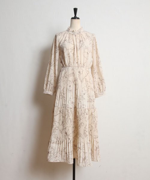 tocco closet ティアードプリーツラインフラワープリントワンピース