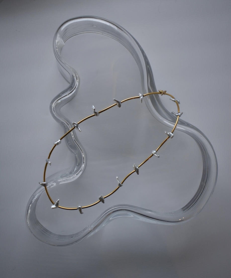 ripsalis keshi dot choker