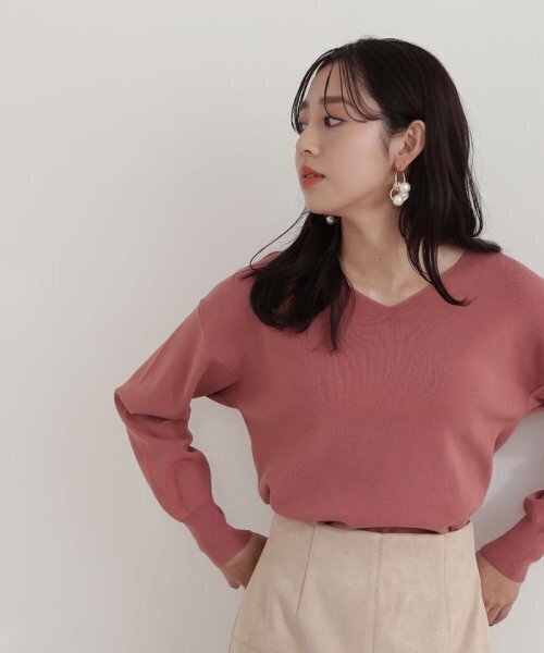 NATURAL BEAUTY BASIC ＜総針ベーシックシリーズ＞Vネックドルマンニット