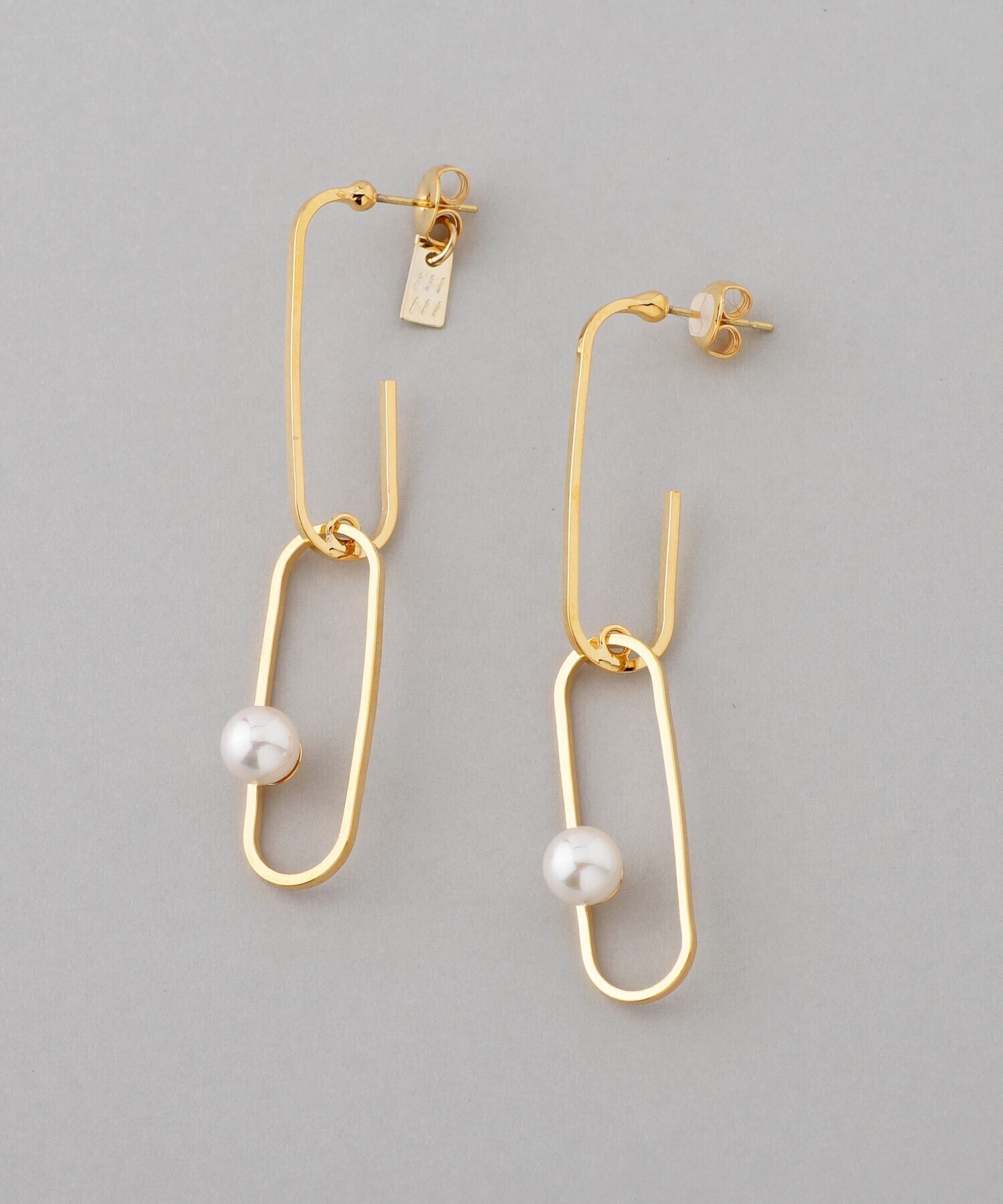 mimi33 オーバル×パールピアス[Sheerchic]
