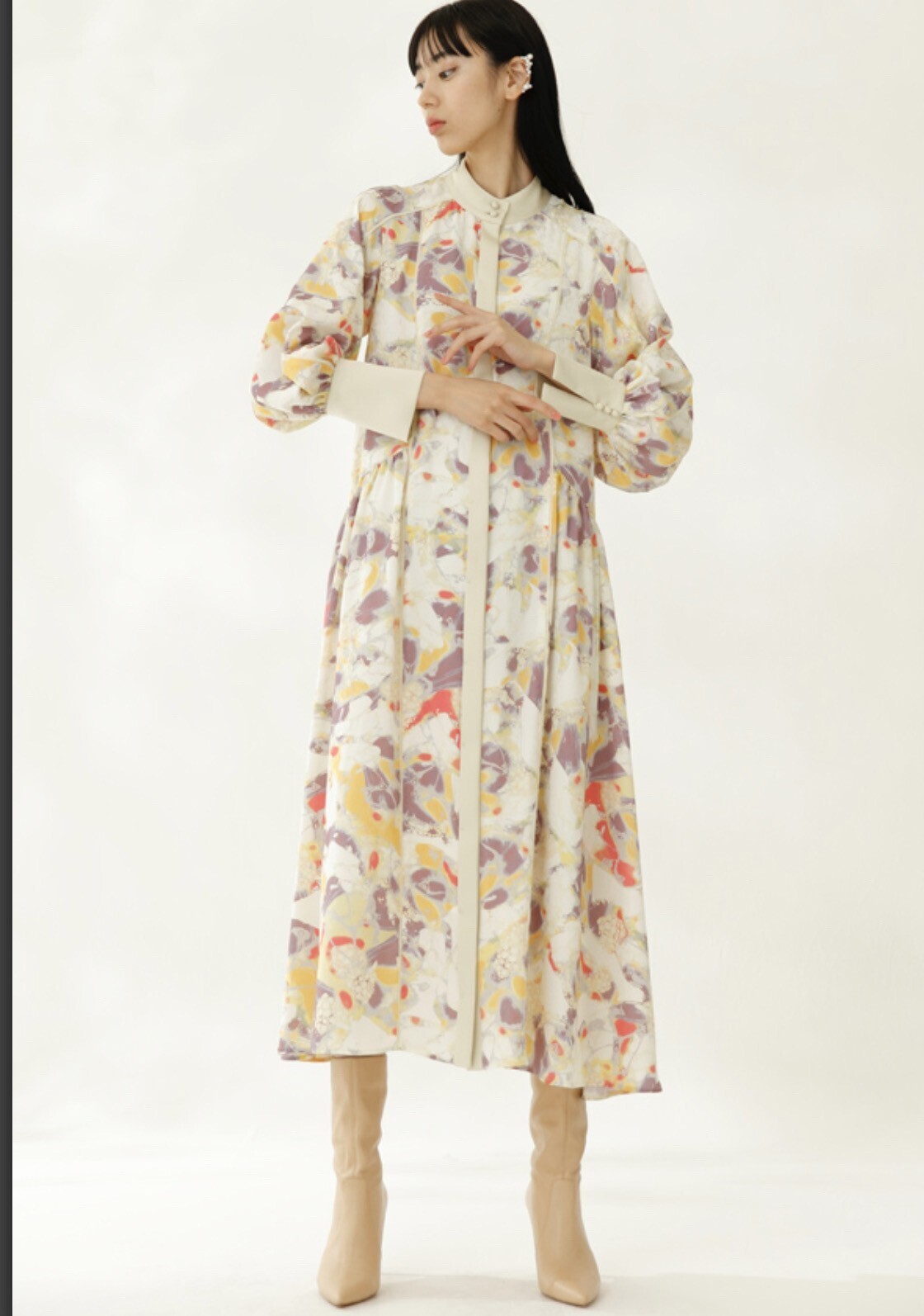 Arobe Cardbord Knit Dress