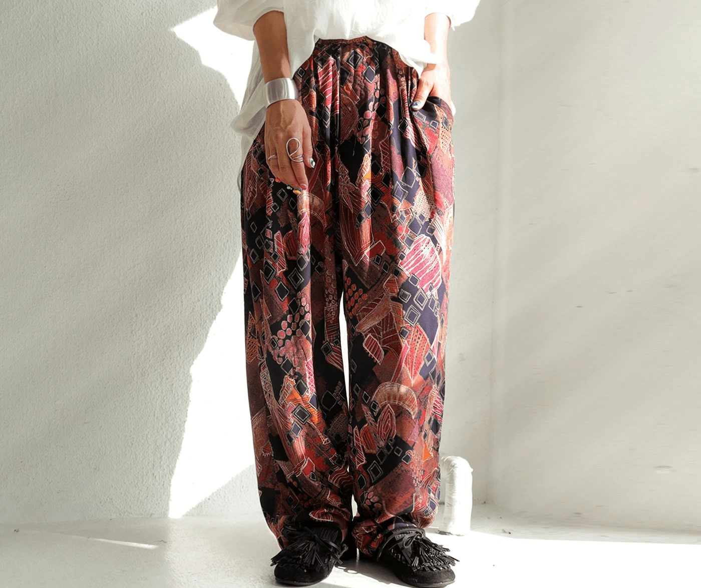 antiqua 総柄 テーパードパンツ パンツ レディース ボトムス 柄パンツ・bsu-0025w