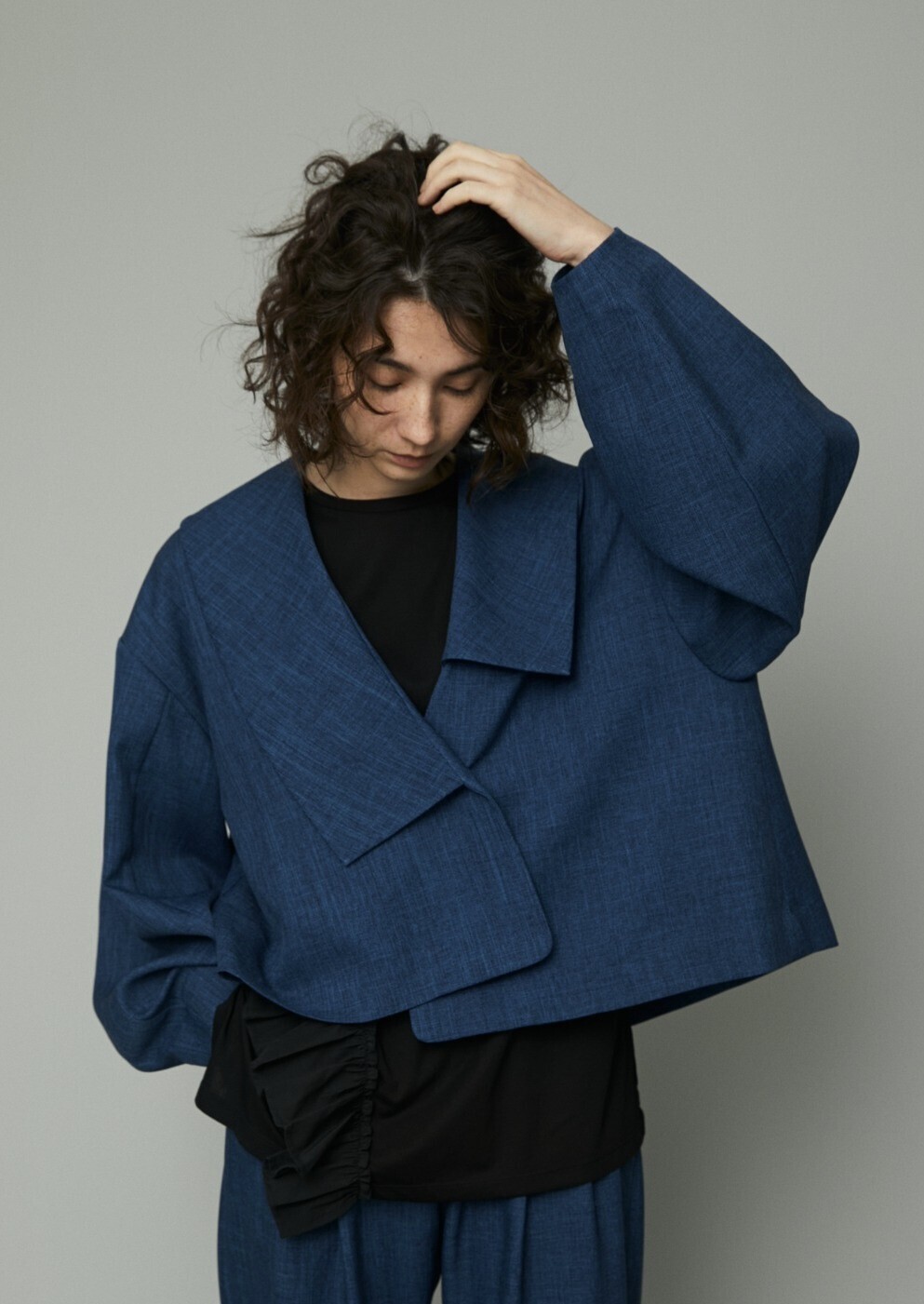 HeRIN.CYE Big asymmetry collar jacket