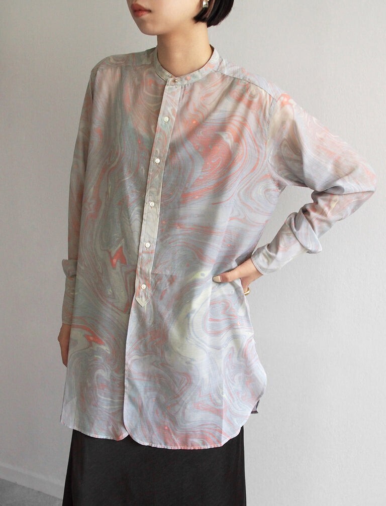 FILL THE BILL MARBLE SHEER BAND COLLAR SHIRT