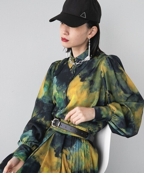 HARE BLURアートシャツ