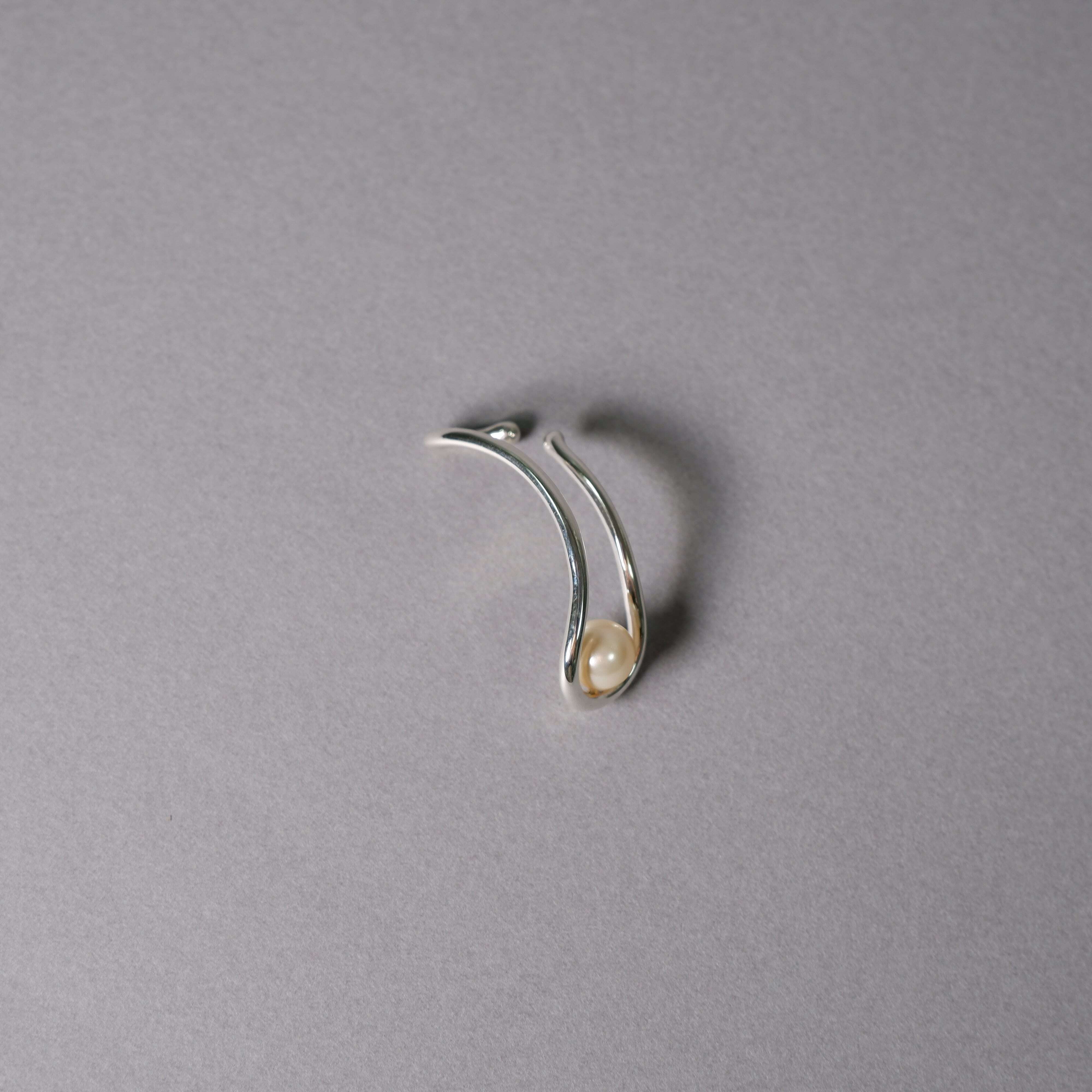 NOMG pearl cuff