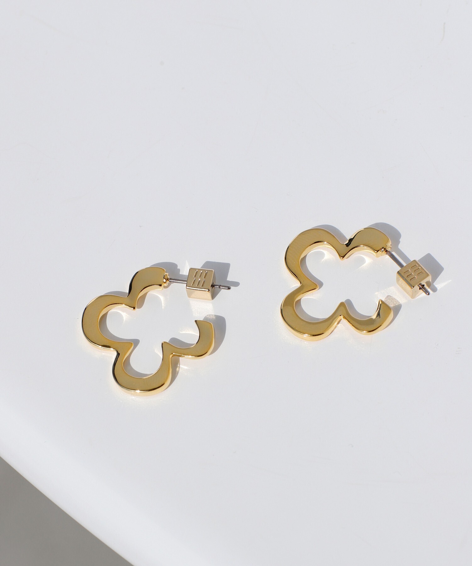 mimi33 クローバーピアス[BONHEUR][Ownideal]