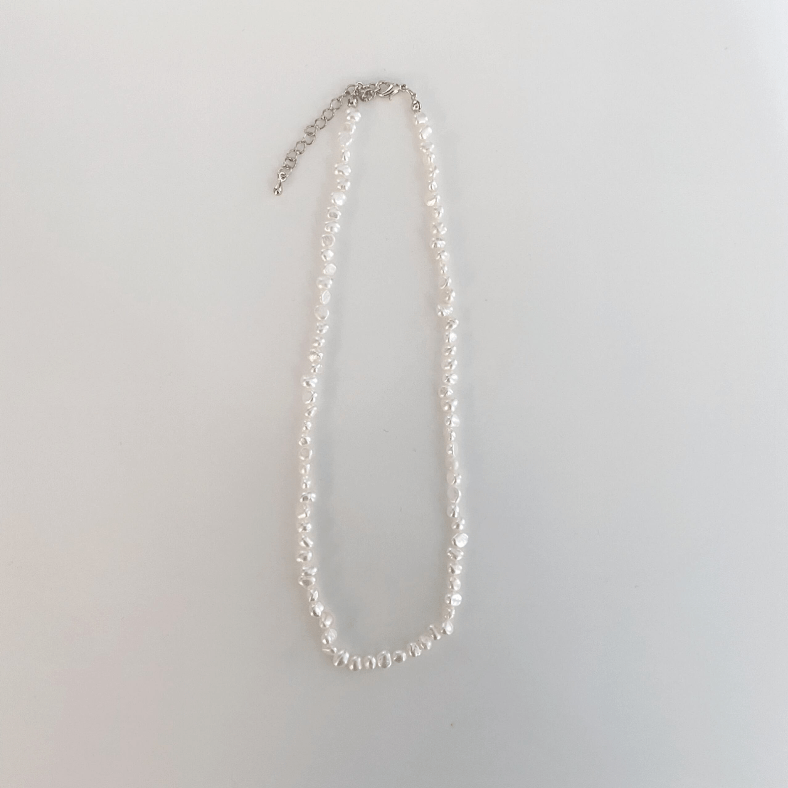 SEABLE バロック小粒淡水パールネックレス