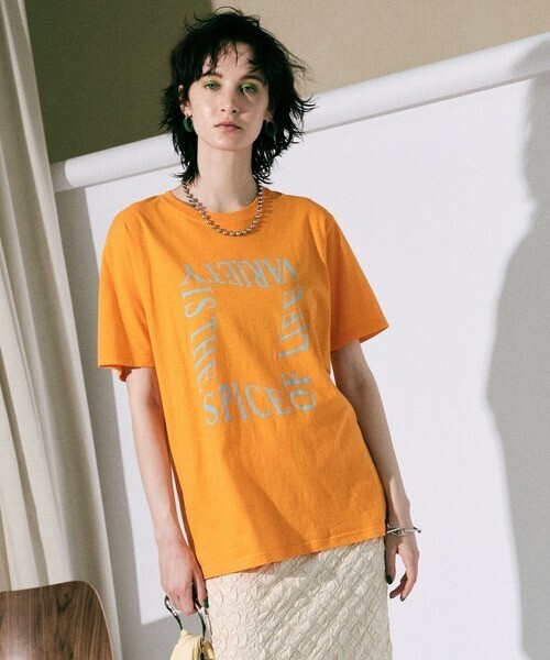 MAISON SPECIAL VARIETYプリントTシャツ