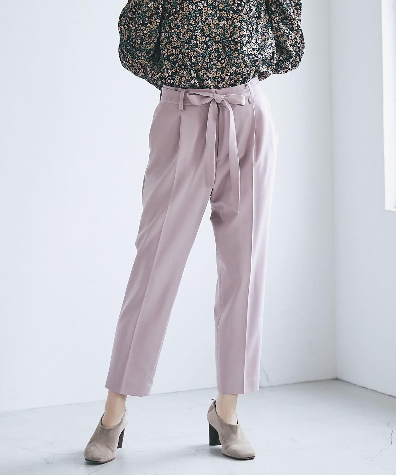La boutique BonBon サッシュ付テーパードパンツ