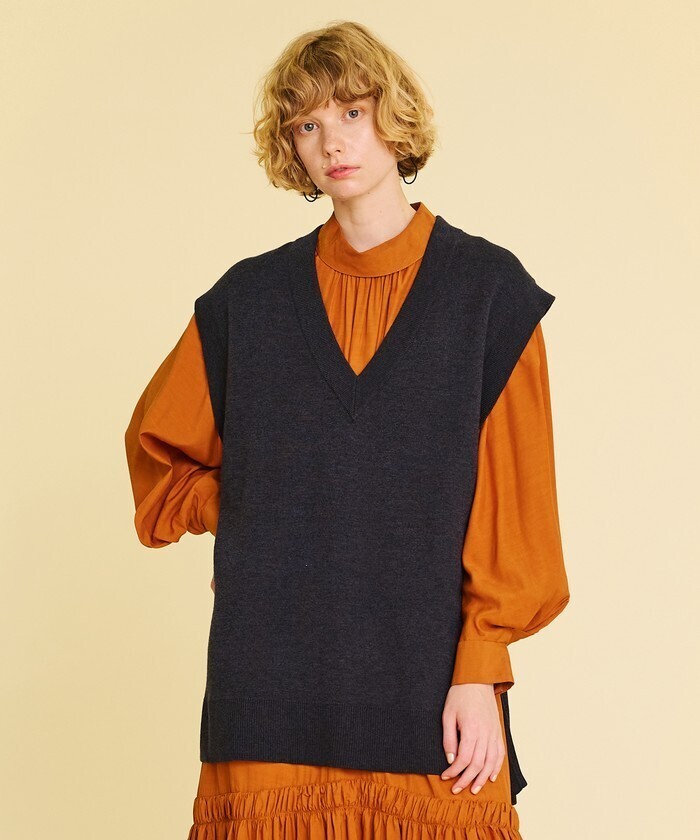 LANVIN en Bleu サイドスリットニットベスト