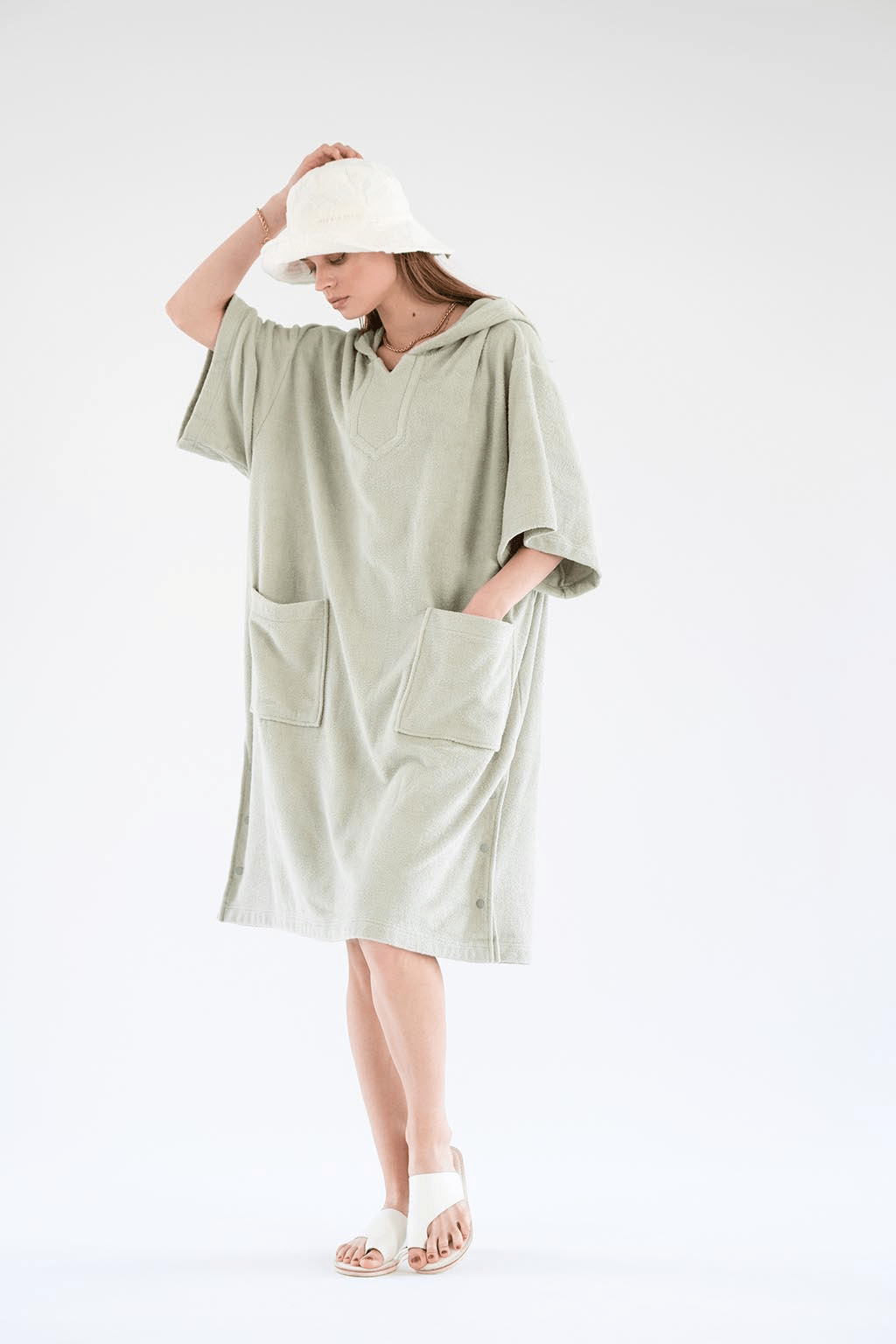 ALEXIA STAM Towel Poncho Frosty Gray