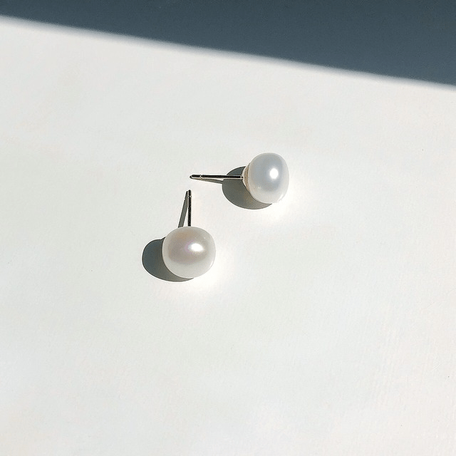 MILIEU 【Midi Button】Grain pearl pierce / earring (White mulch)