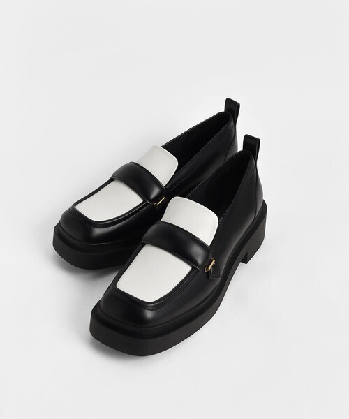 CHARLES & KEITH クロックエフェクト プラットフォームペニーローファー