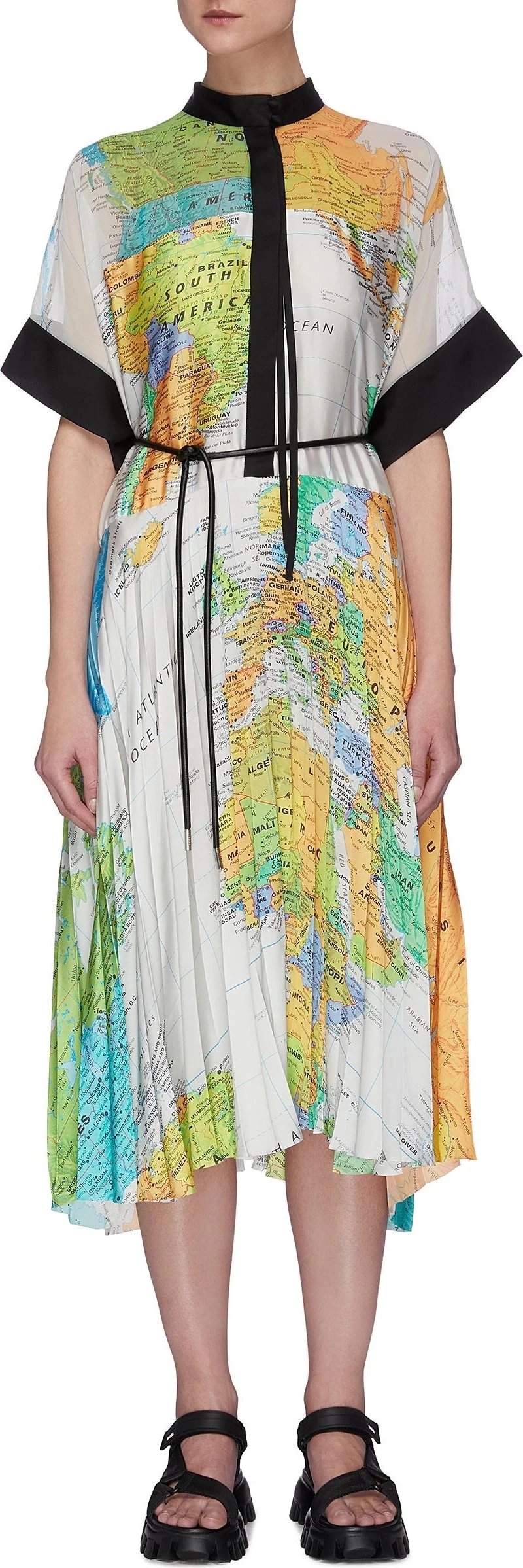 sacai World map pleated kimono…
