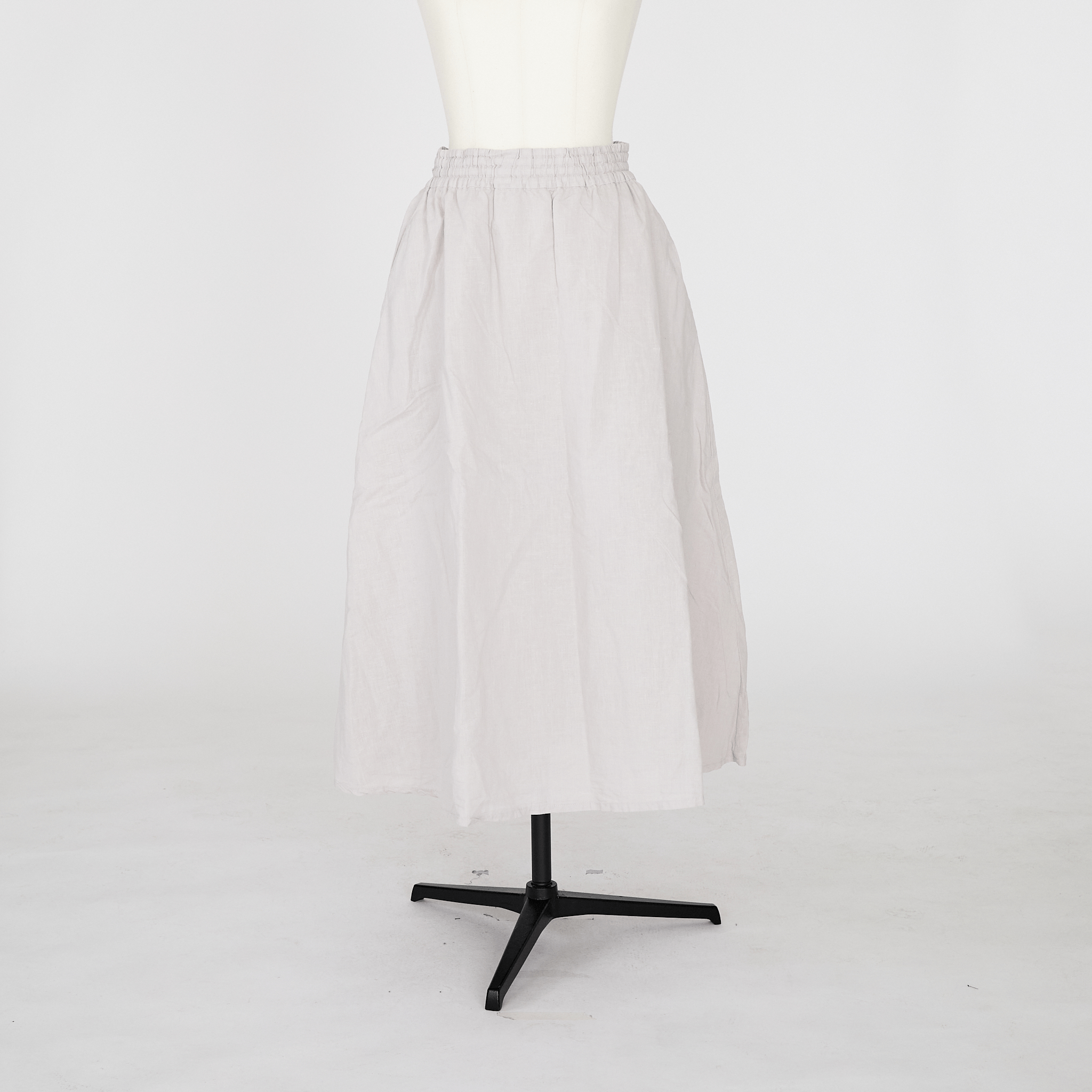 PRIVE MAISON A VIEW FROM HERE アビューフロムヒアー リネン製品染め　スカート　セメント